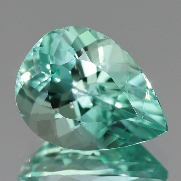 天然グリーン ヒスイ22．56ct ルース 宝石 ☆鑑別所付き