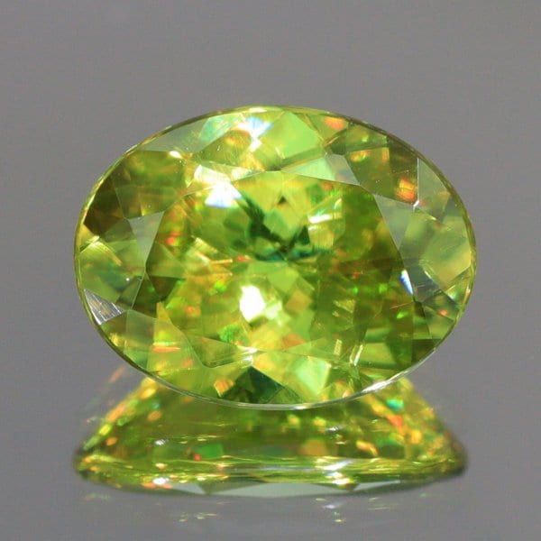 天然スフェーン 1.55ct 【イエロニッシュグリーン】 マダガスカル