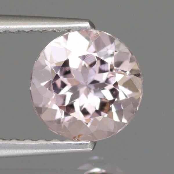 天然モルガナイト 1.10ct 【ライトピンク】 ラウンド 天然モルガナイト 1.10ct 【ライトピンク】 ラウンド
