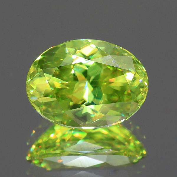天然スフェーン 0.88ct 【イエロニッシュグリーン】 マダガスカル