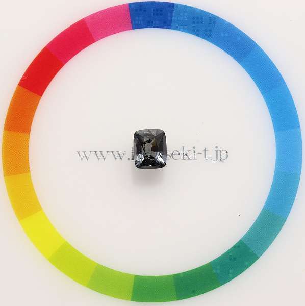 天然スピネル 0.95ct 【クリアブラック】 ミャンマー
