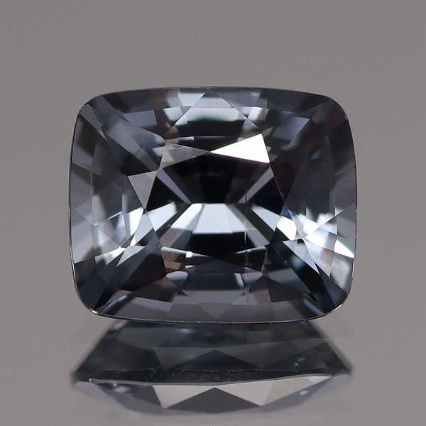 天然スピネル 0.95ct 【クリアブラック】 ミャンマー