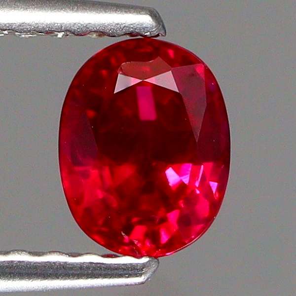 天然ルビー 0.58ct 【Pigeon Blood】 ミャンマー 鑑別付