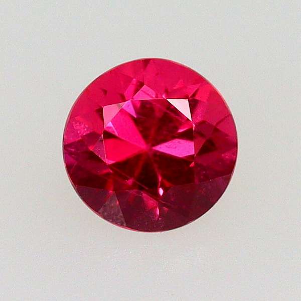 天然ルビー 0.32ct 【ラウンド】 モザンビーク