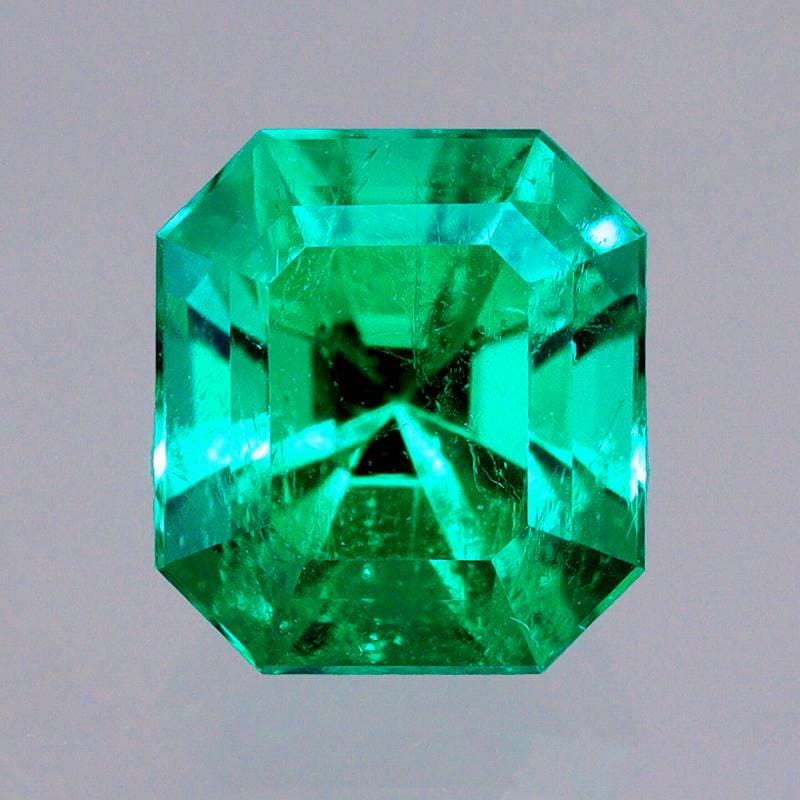 天然エメラルド 0.81ct 【美発色】 コロンビア