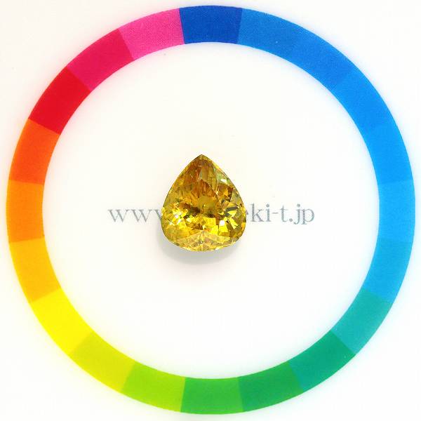 在庫処分 激安 天然スフェーン 4.85ct 【最上級の輝き】 レッドファイア ピアス