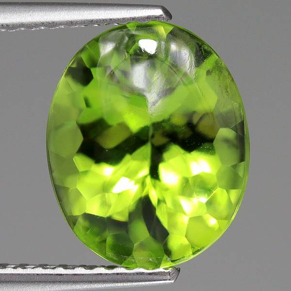 天然ペリドット 3.60ct 【バフトップカット】