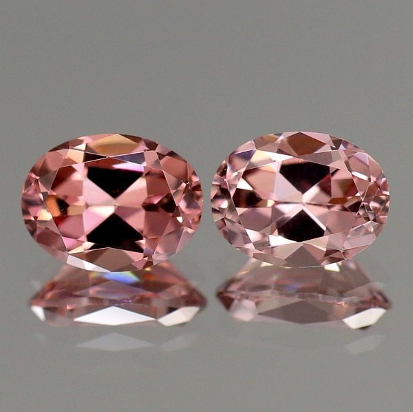 天然マラヤガーネット 0.44ct/2P 【美カラーシフト・ペア】 マダガスカル