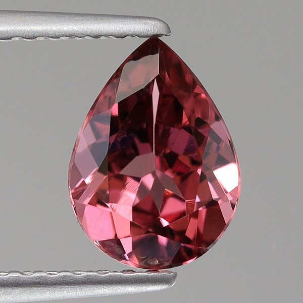 天然マラヤガーネット 1.28ct 【カラーシフト】 タンザニア
