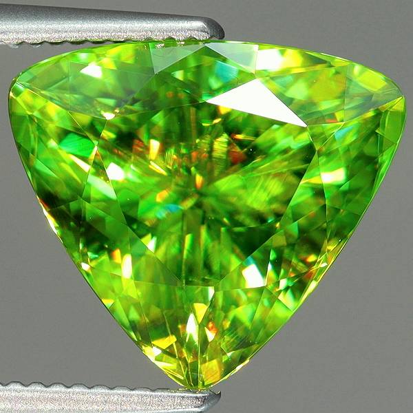 天然スフェーン 4.37ct 【極上の輝き】 マダガスカル