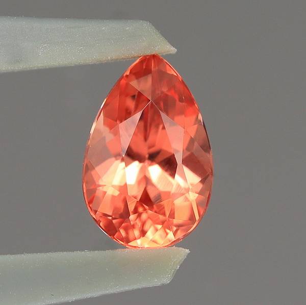 天然トリプライト 0.55ct 【高品質・美発色】 パキスタン