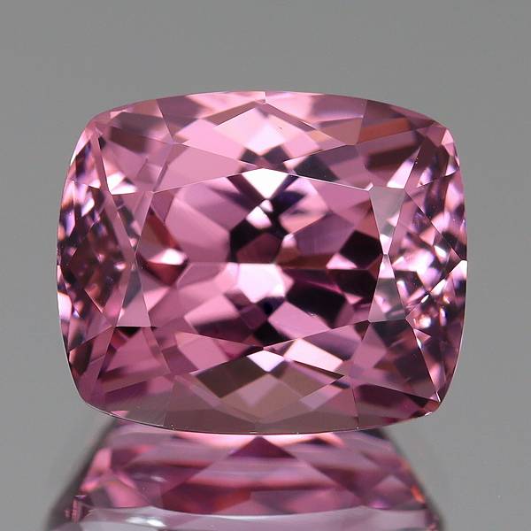 天然マラヤガーネット 2.34ct 【Beautiful Colorshift】 タンザニア