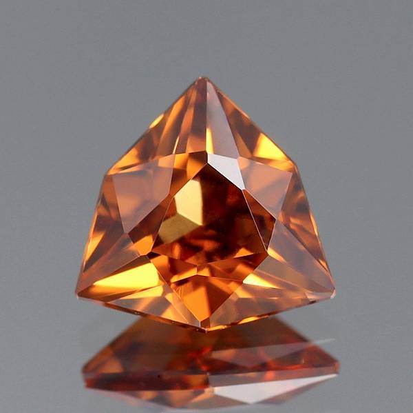 天然ジルコン 0.86ct 【コニャックブラウン】