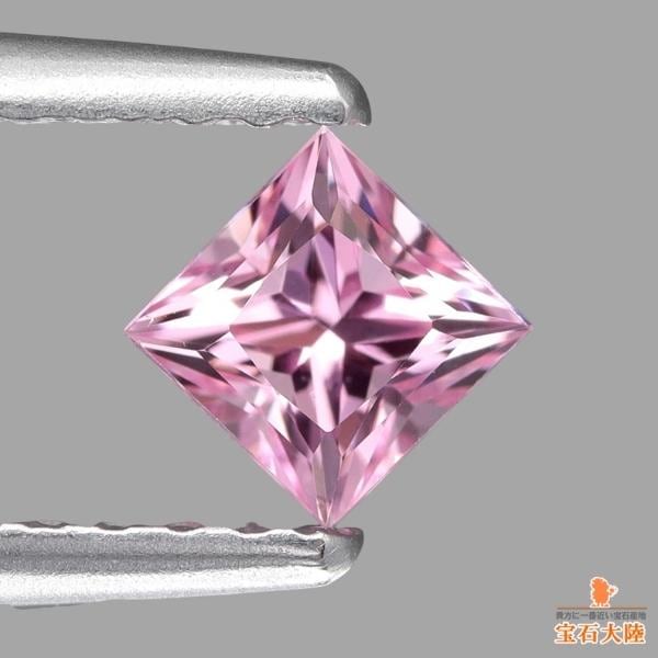 天然スピネル 0.38ct 【ピンク&プリンセス】 タンザニア