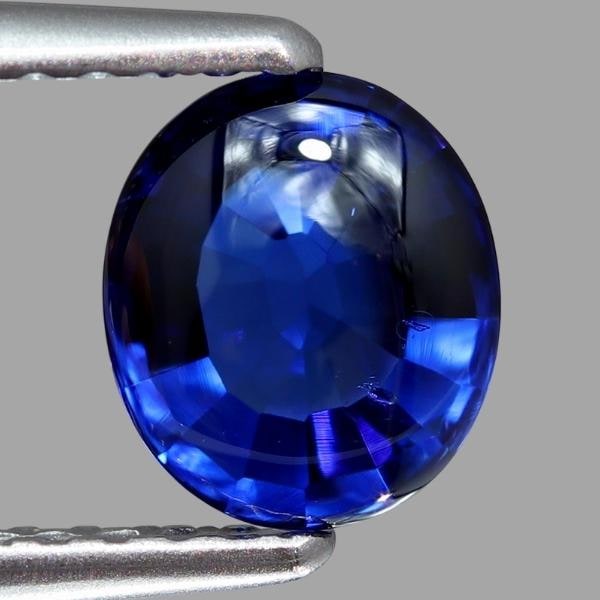 天然ブルーサファイア 1.22ct 【艶々バフトップカット】 マダガスカル