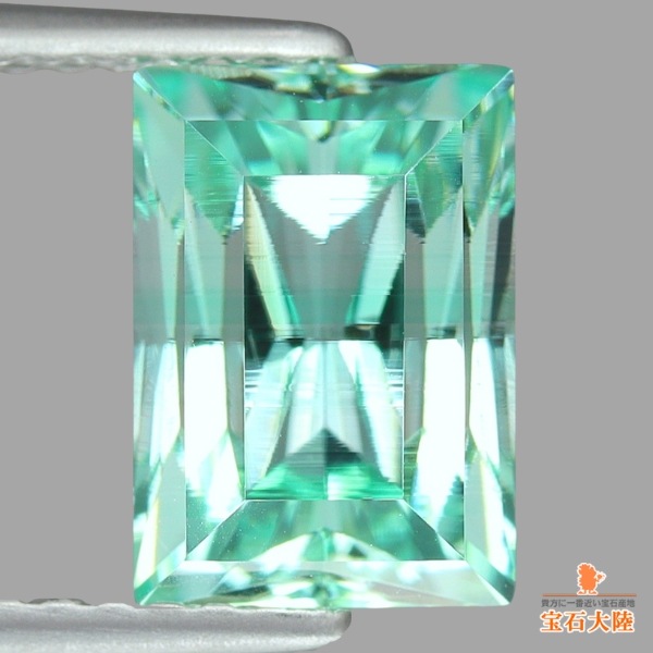 天然グリーンベリル 2.40ct 【ミントカラー】 ナイジェリア 日独鑑別書