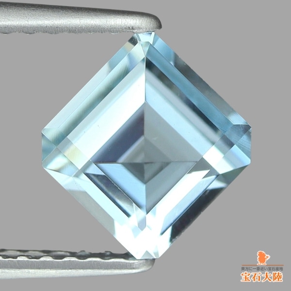 天然アクアマリン 0.90ct 【個性的なカット】 マダガスカル