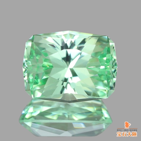 天然ミントガーネット 0.71ct 【煌めくアメリカンカット】 メレラニ・UVタイプ