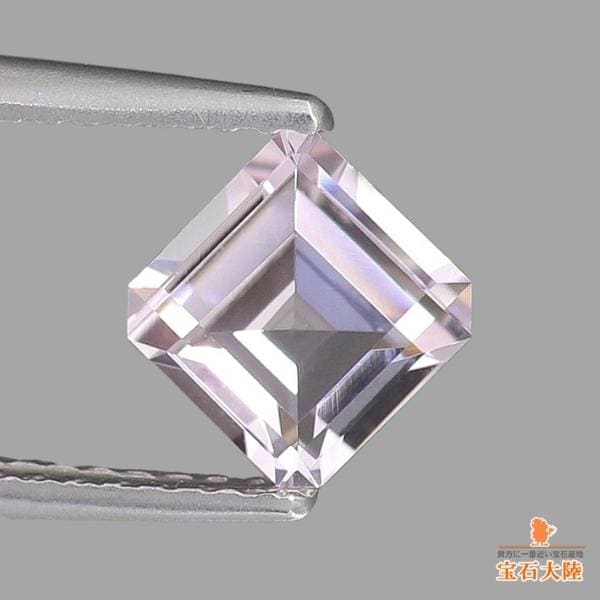 天然モルガナイト 0.92ct 【ピュアピンク】 アメリカンカット
