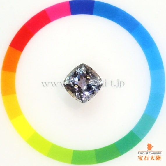 天然ゾイサイト 5.25ct 【非加熱・マルチカラー】 タンザナイト
