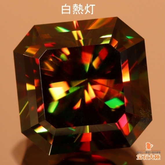 【超希少石/最強品質】宝石スフェーン＊約5mm＊　天然石(K18) 超希少石/最強品質】宝石スフェーン＊約5mm＊ 天然石(K18)