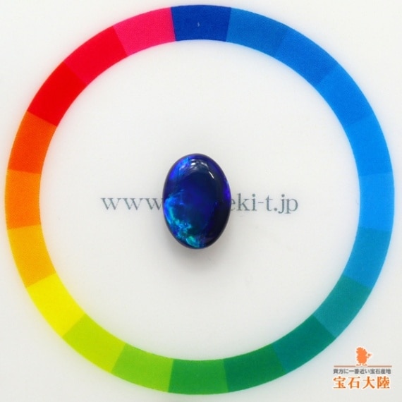 天然オパール　　美品です。 天然ブラックオパール 2.47ct 【オーロラブルー】 黒生地 美品