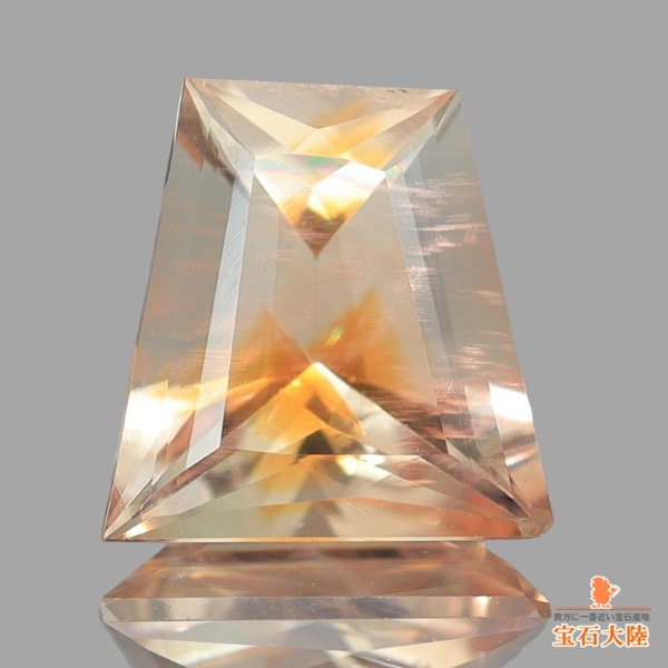 天然オレゴンサンストーン 1.00ct 【ラブラドライト】 ファンシーカット