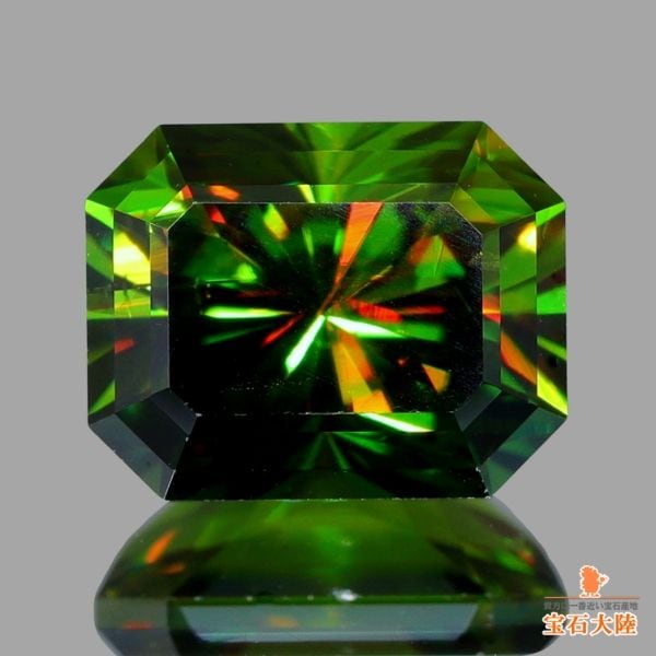 マトリックス上の天然グリーンスフェーンチタン石標本。 特大103ct］スフェーン／チタン石 原石 鉱物 標本 宝石 鉱石