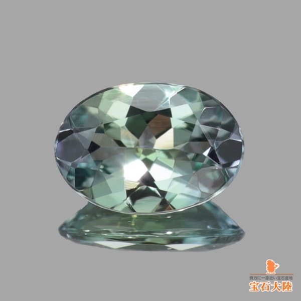天然ゾイサイト 0.67ct 【タンザナイト】 グリーンマルチカラー