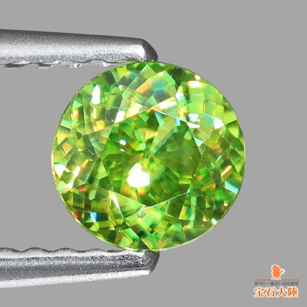 天然スフェーン 0.61ct 【煌めくイエロニッシュグリーン】 マダガスカル