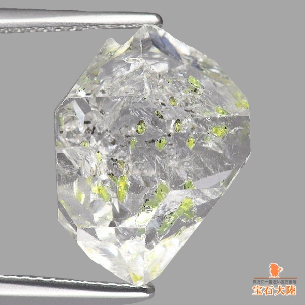 透明なクォーツにイエローのオイル♪