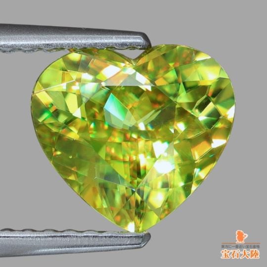 天然スフェーン 1.81ct 【グリニッシュイエロー】 マダガスカル