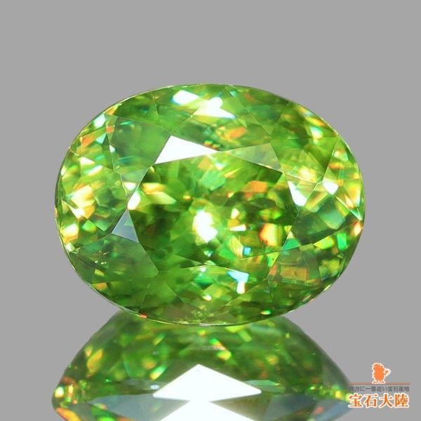 天然スフェーン 1.55ct 【煌めくイエロニッシュグリーン】 マダガスカル