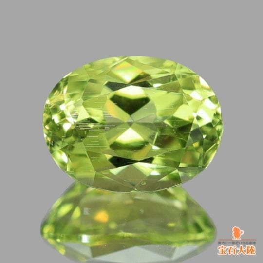 天然ペリドット 0.50ct 【隕石・レインボー】 パラサイト