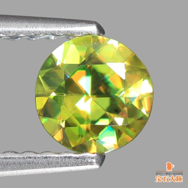 天然スフェーン 0.56ct 【煌めくグリニッシュイエロー】 マダガスカル