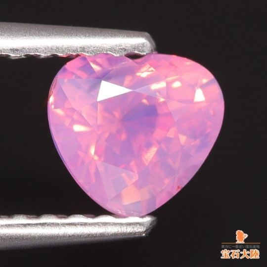 天然ピンクサファイア 0.73ct 【ミルキー&ハート・非加熱】 ベトナム
