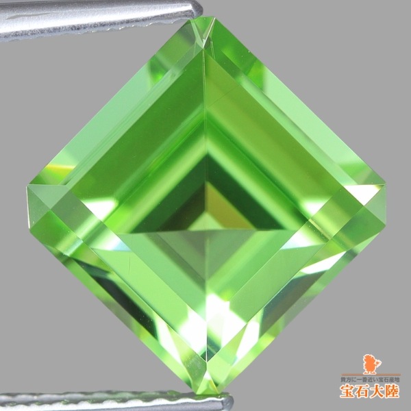 天然ペリドット 4.57ct 【ミントカラー】アメリカンカット 美品 パキスタン