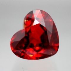 8.04ct天然スペサルティンガーネット【ハート】