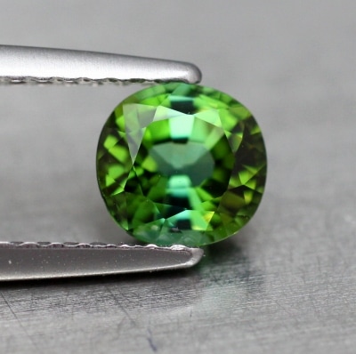 0.76ct天然グリーンゾイサイト（タンザナイト）【高品質カラー】