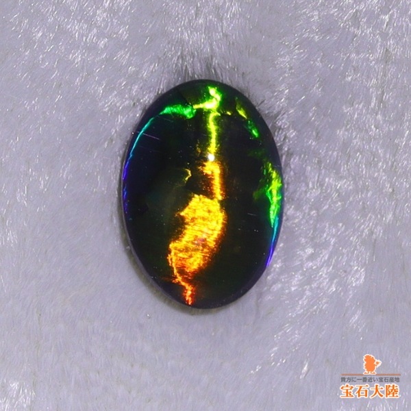 天然ブラックオパールキャッツアイ 0.54ct 【激美遊色