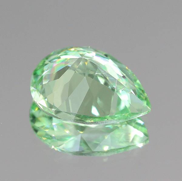 天然ミントガーネット 1.40ct 【極輝】 ペアシェイプ