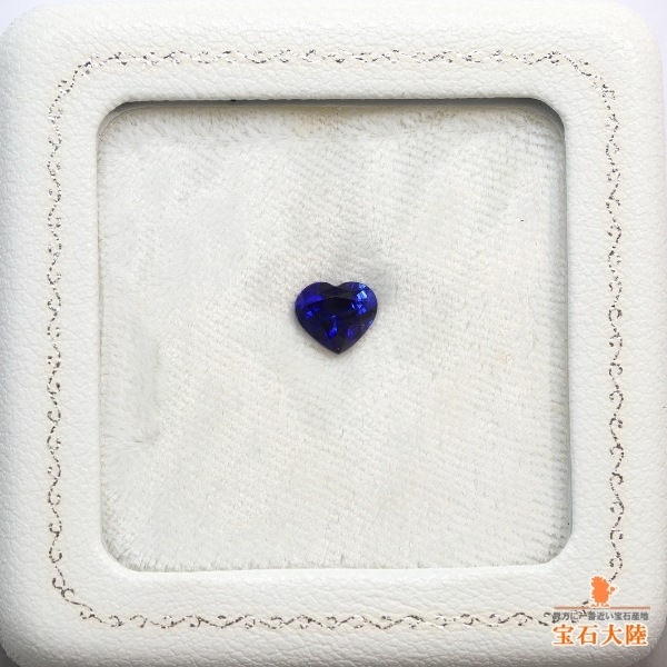 天然サファイア 1.32ct 【ROYAL BLUE】ハートシェイプ 美品