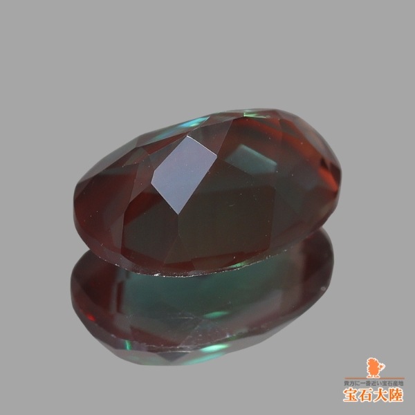 天然アンデシン 0.69ct 【カラーチェンジ】濃色