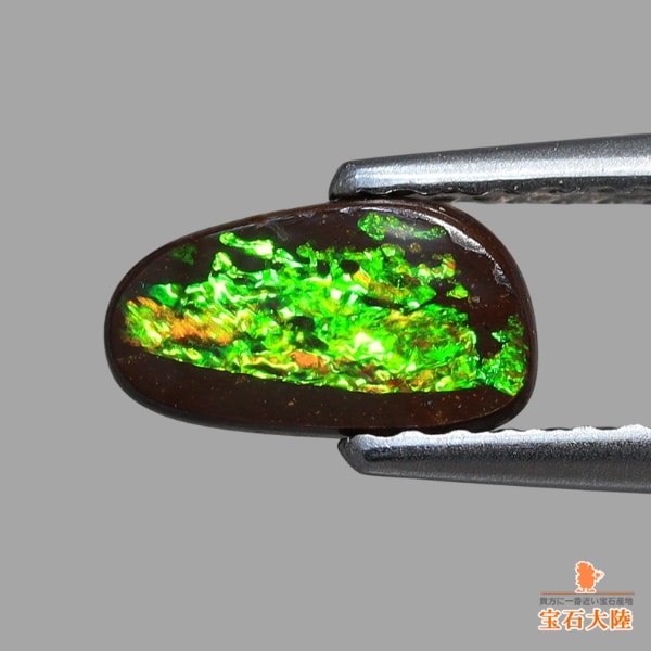 天然ボルダーオパール 0.76ct 【グリーンフラッシュ】オーストラリア