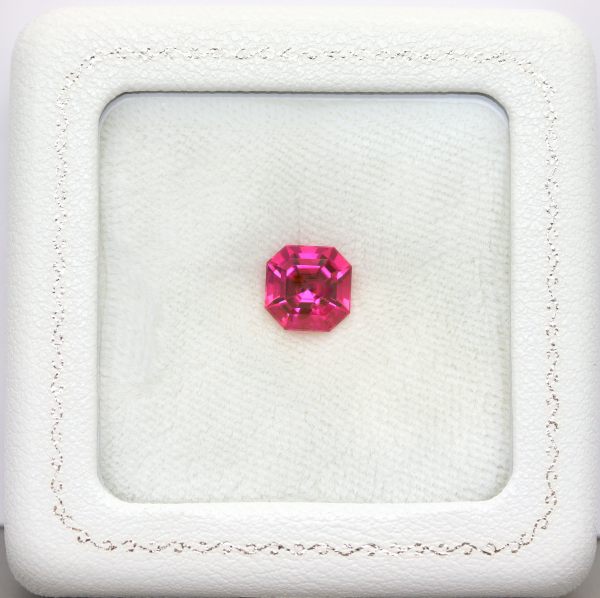 天然トルマリン 2.42ct 【美発色ルベライト】アッシャーカット 日独ミニ鑑別付