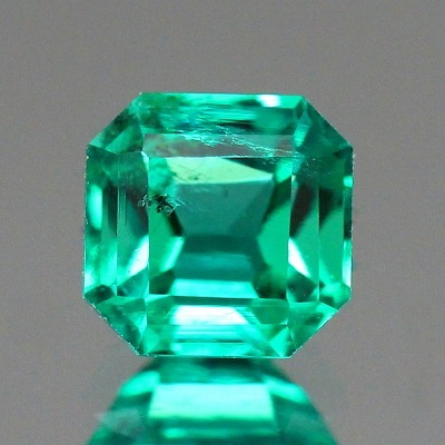 0.36ct天然エメラルド【美発色】コロンビア