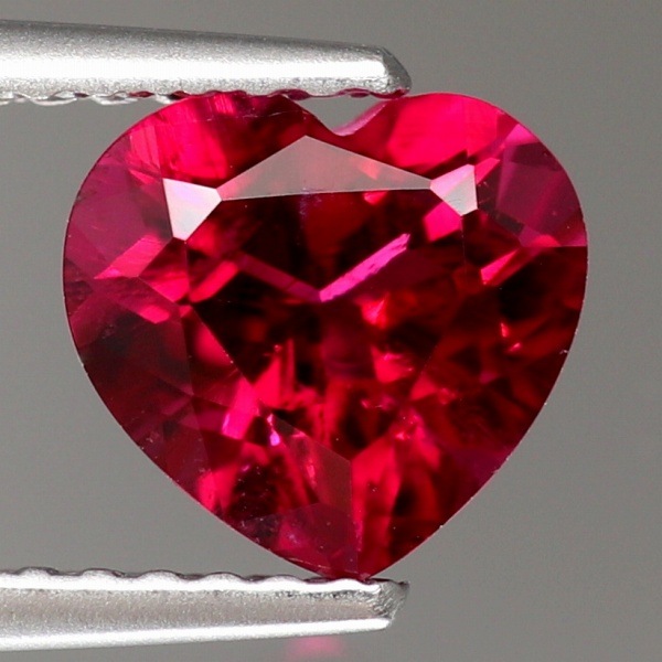 天然トルマリン 1.32ct 【美濃色ルベライト】 ハート