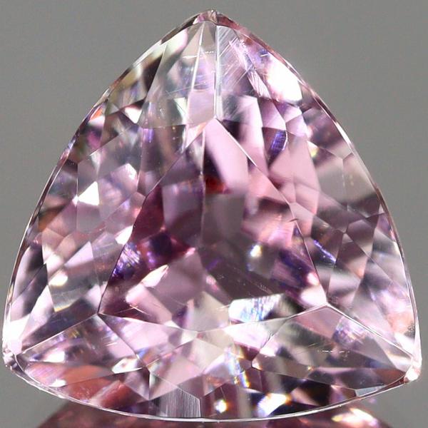 天然ダイアスポア 4.68ct 【パープリッシュピンク】 トリリアント