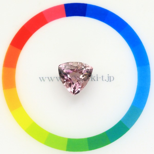 天然ダイアスポア 4.68ct 【パープリッシュピンク】 トリリアント