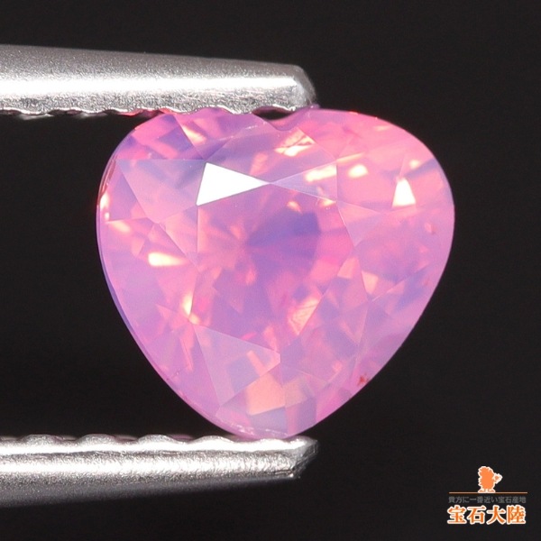 天然ピンクサファイア 0.73ct 【ミルキー&ハート・非加熱】 ベトナム 天然ピンクサファイア 0.73ct 【ミルキー&ハート・非加熱】 ベトナム